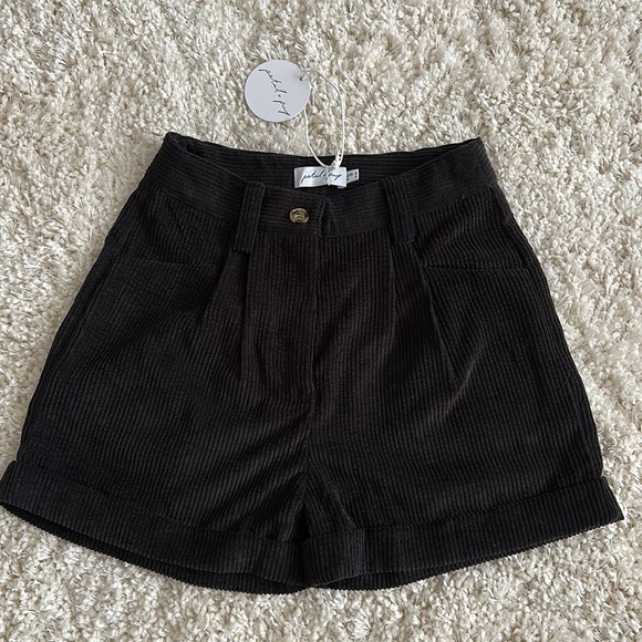 NWT Petal & Pup Talaren Shorts - Picture 3 of 9